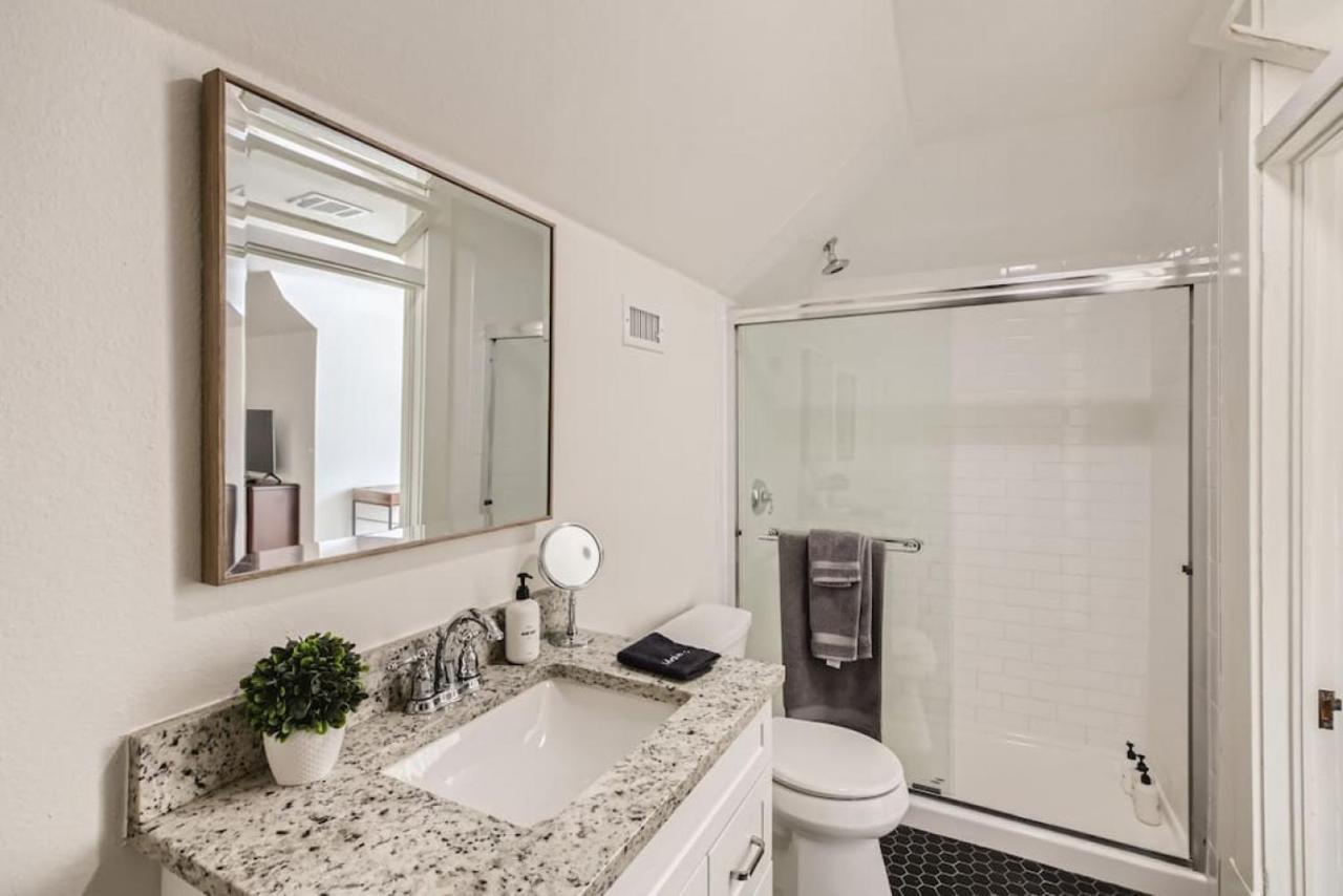 Historic Victorian 2 Mins From The Pearl District Holiday home San Antonio